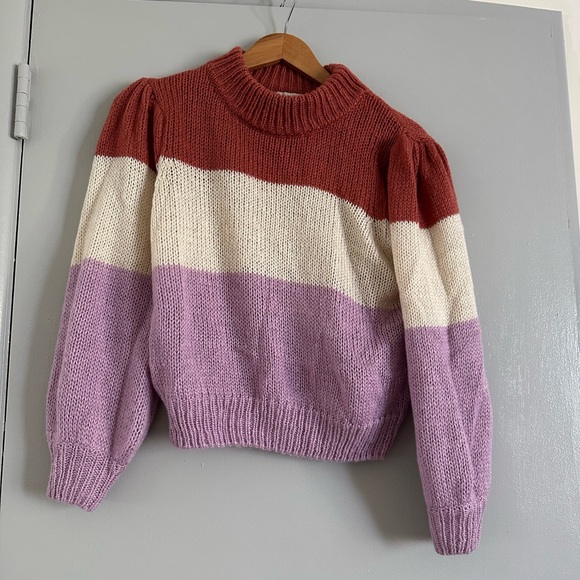 Gianni Bini cropped striped sweater with slight puff at shoulder Mock turtleneck - Picture 2 of 10